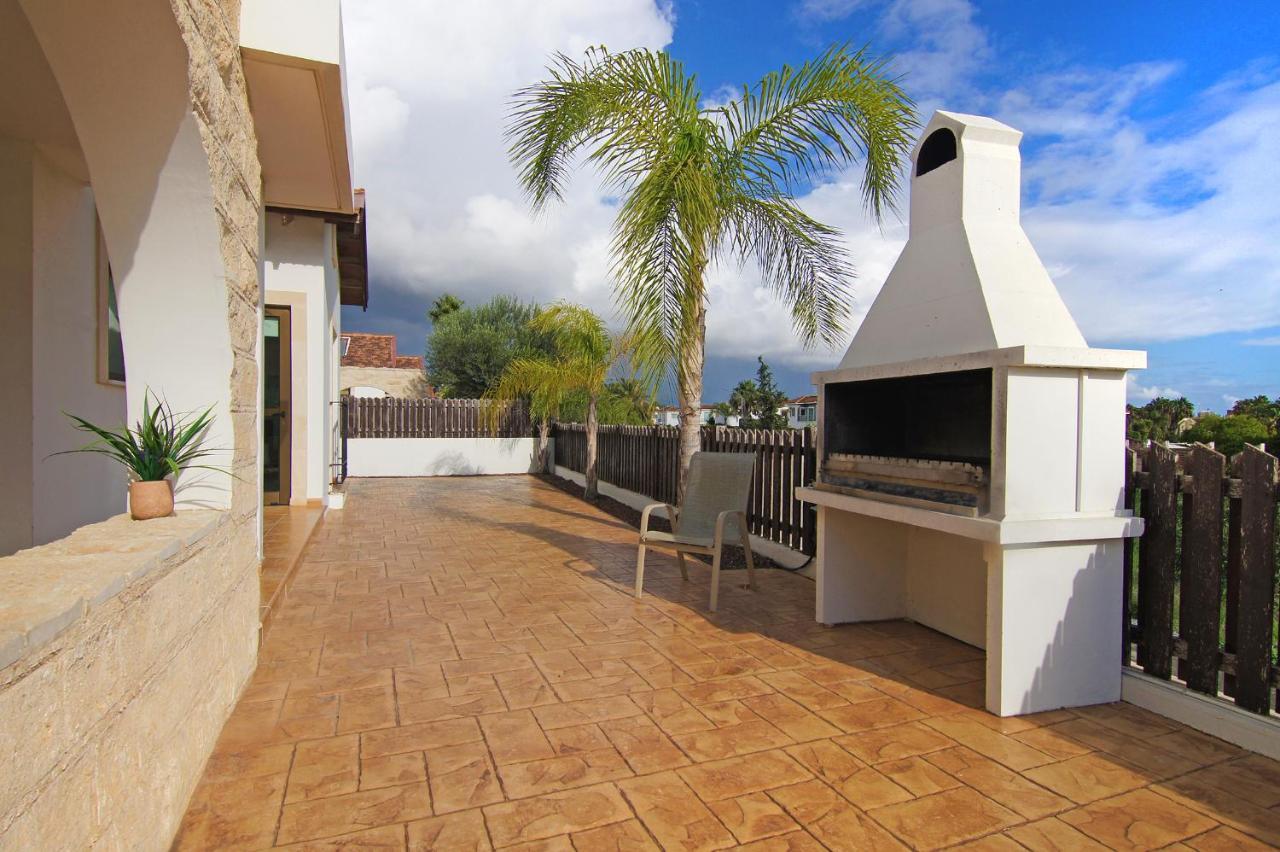Villa Merry Ayia Napa Ngoại thất bức ảnh