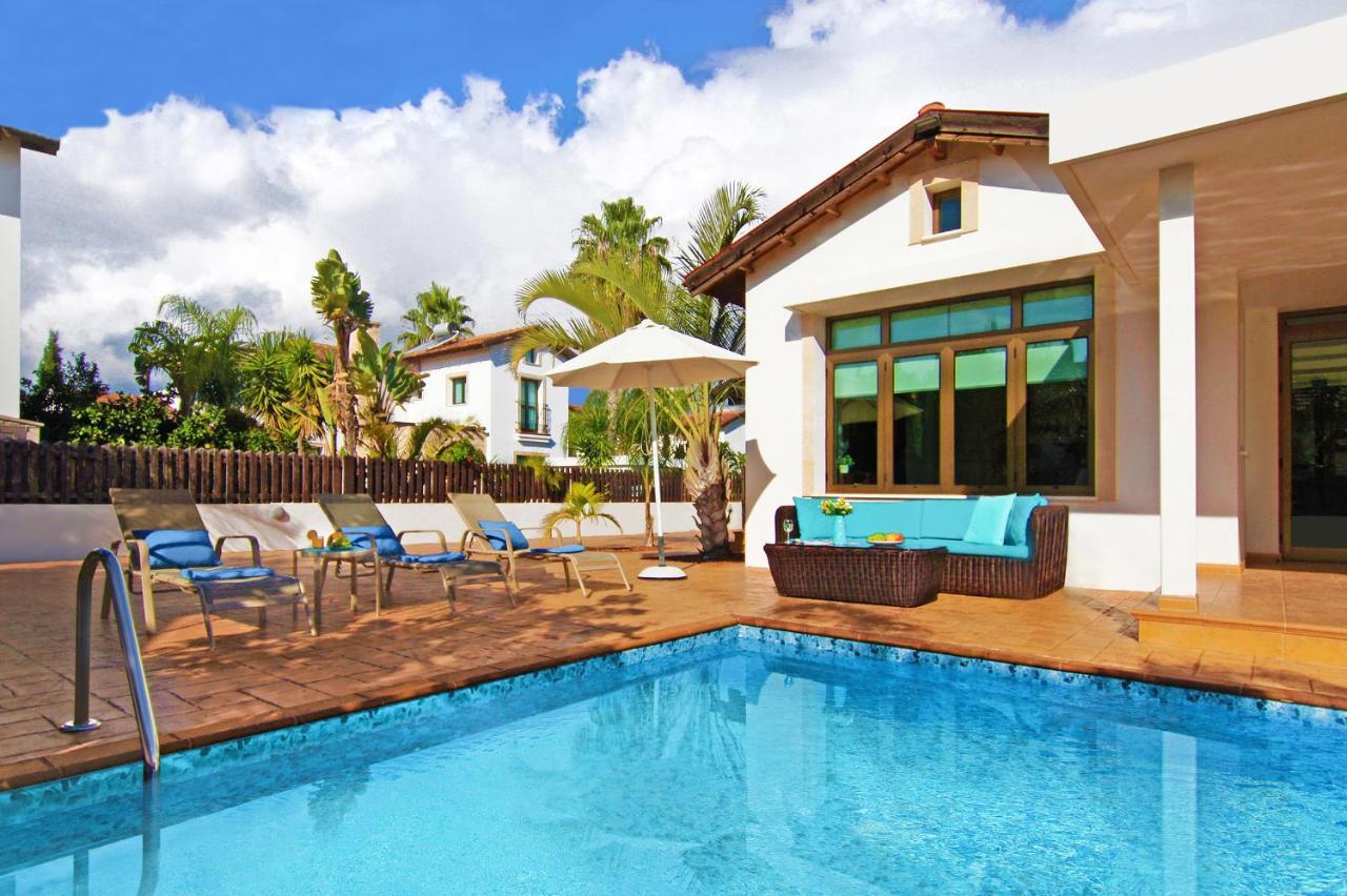 Villa Merry Ayia Napa Ngoại thất bức ảnh