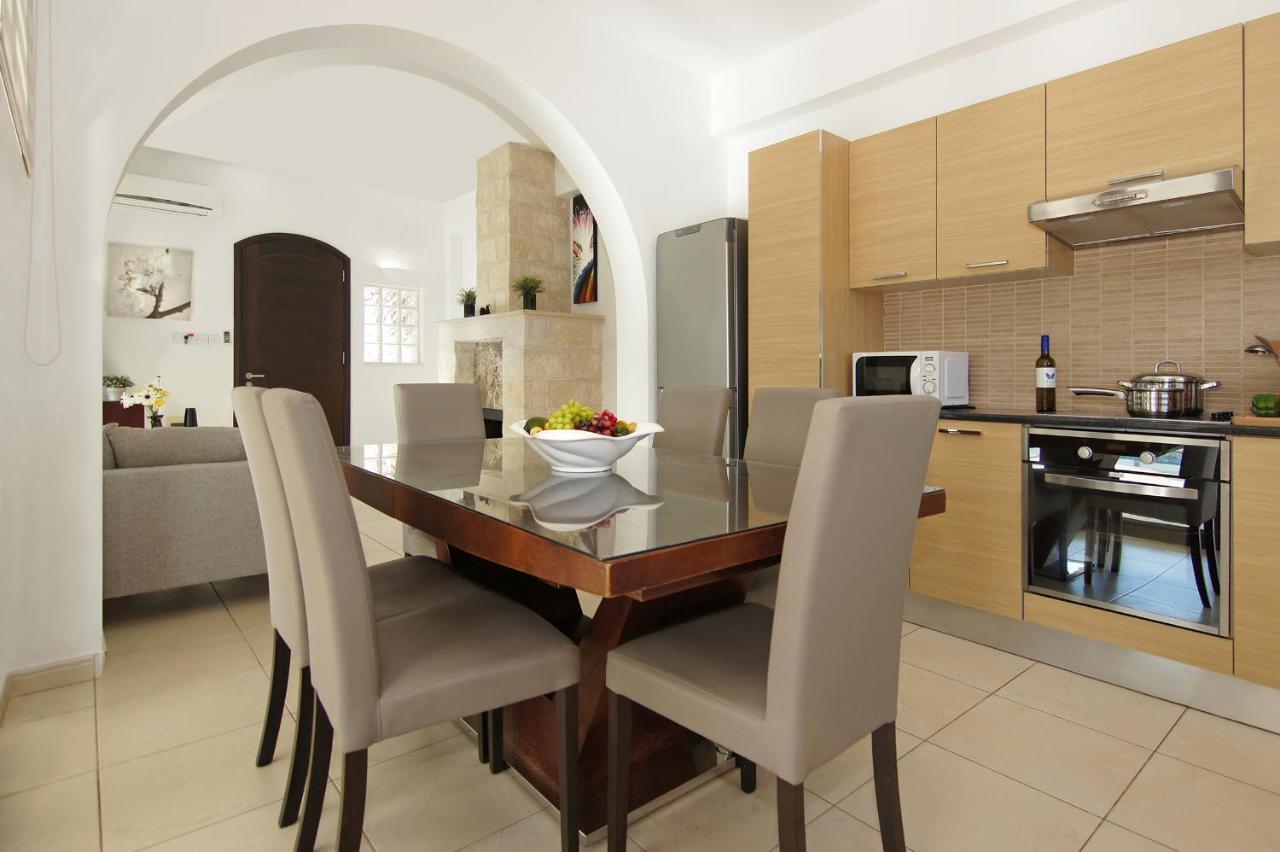 Villa Merry Ayia Napa Ngoại thất bức ảnh