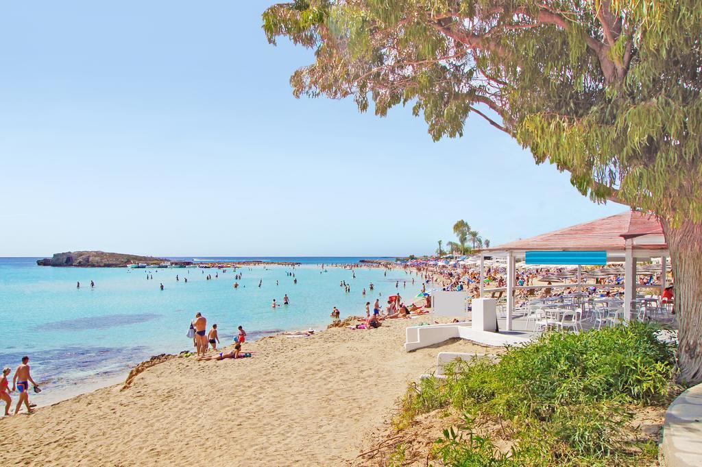 Villa Merry Ayia Napa Ngoại thất bức ảnh